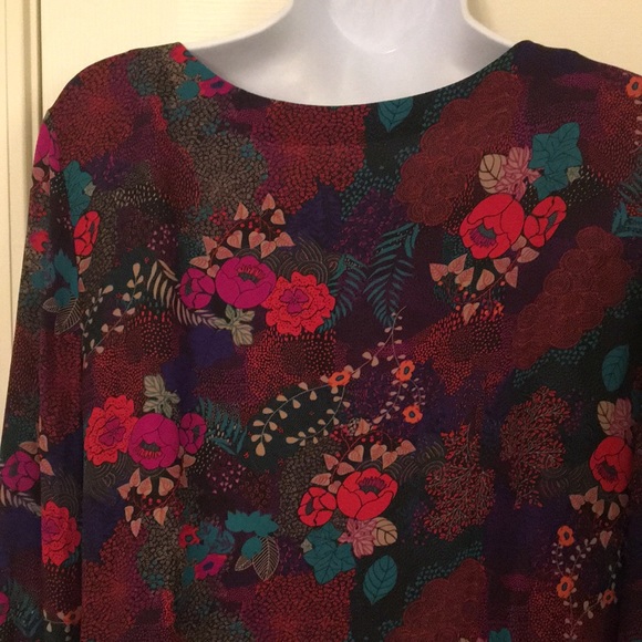 Gorgeous deep jewel colored bell sleeve top - Picture 7 of 9